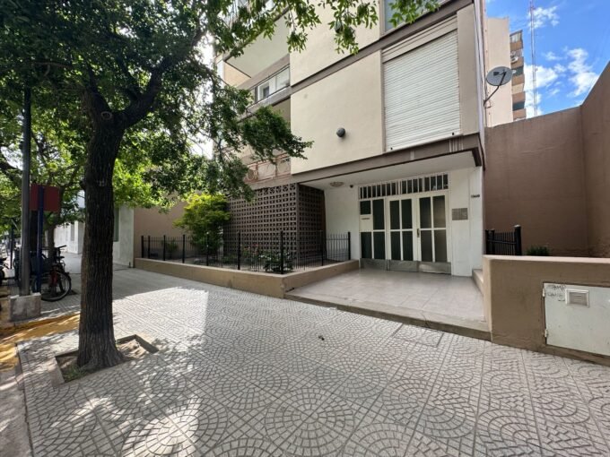 DEPARTAMENTO EN ALQUILER – PLANTA BAJA