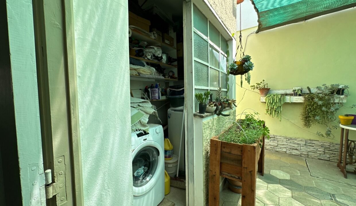 WhatsApp Image 2025-10-20 at 12.40.24 PM (1)