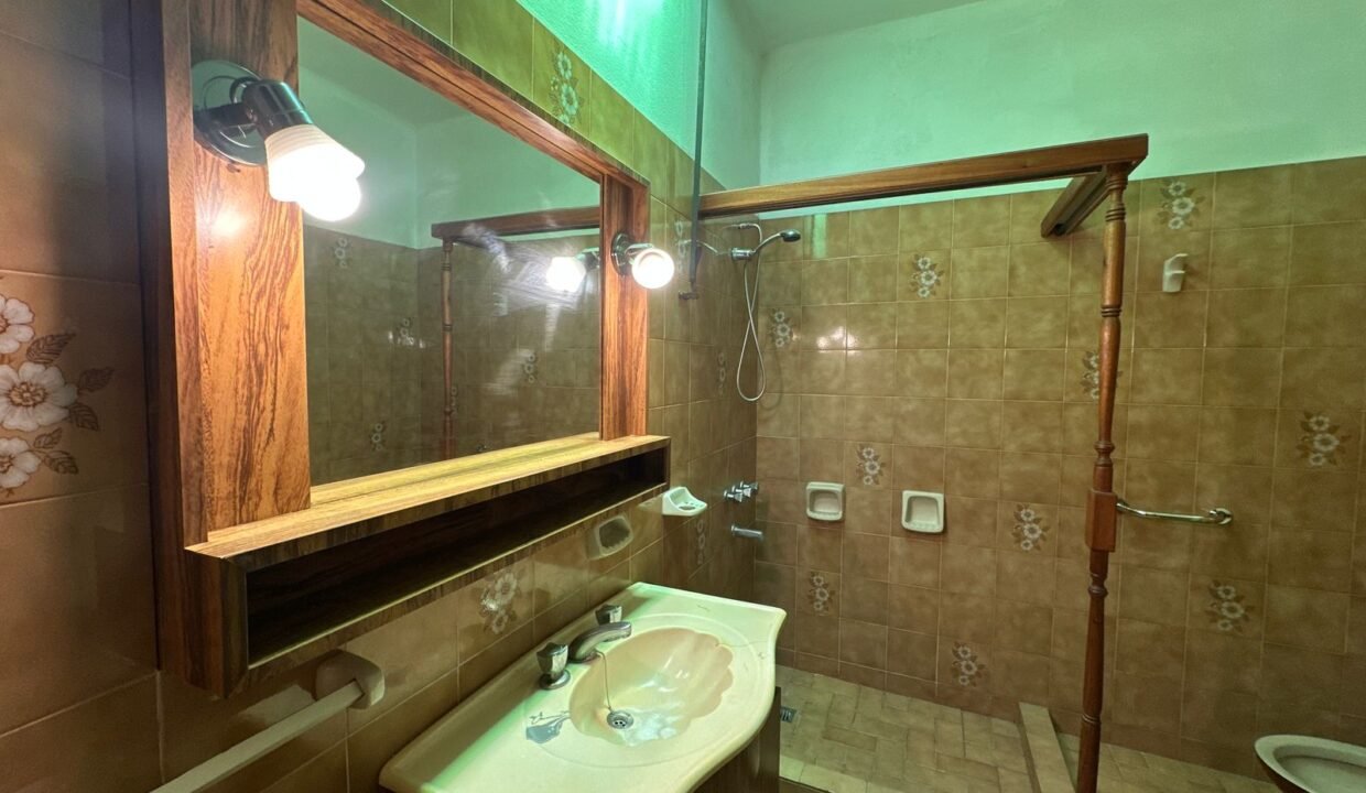 WhatsApp Image 2025-10-20 at 12.40.28 PM (1)