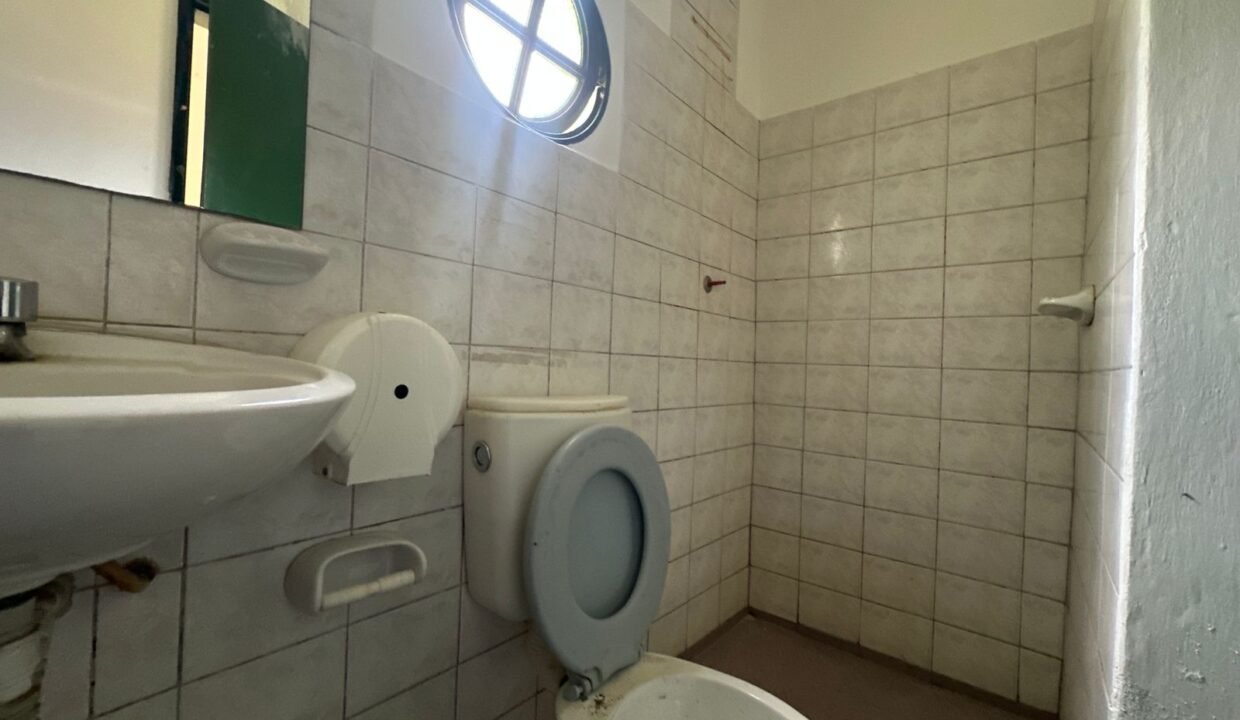 WhatsApp Image 2025-11-05 at 1.09.36 PM (2)