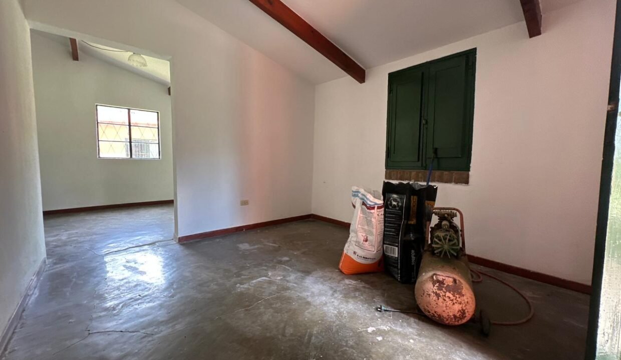 WhatsApp Image 2025-11-05 at 1.09.38 PM (1)