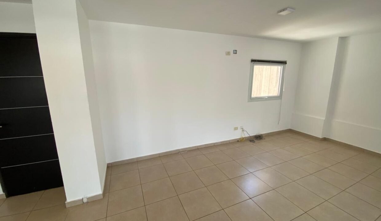 WhatsApp Image 2025-11-20 at 3.10.48 PM