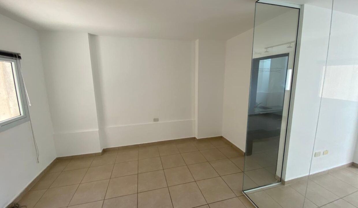 WhatsApp Image 2025-11-20 at 3.10.49 PM (2)