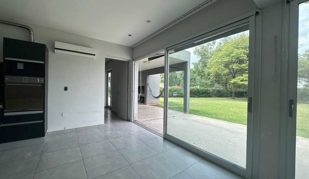 WhatsApp Image 2025-11-28 at 10.38.17 AM (2)