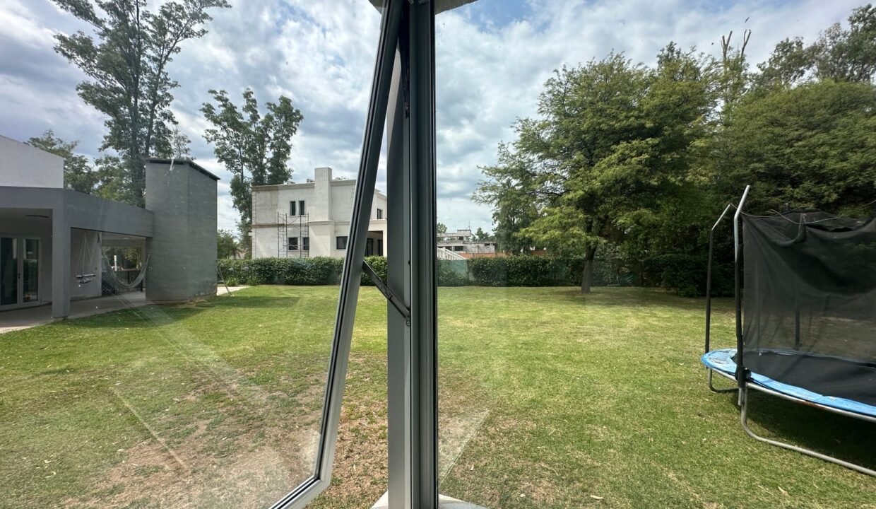 WhatsApp Image 2025-11-28 at 10.38.20 AM (1)