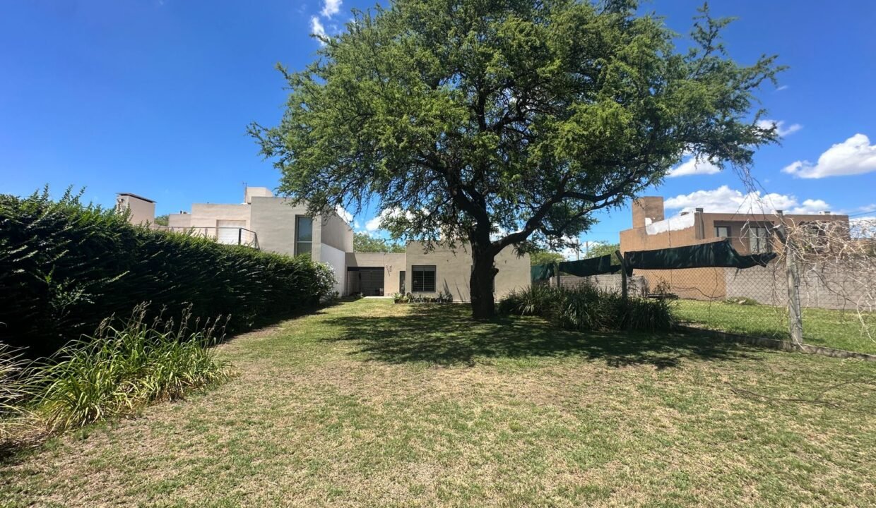 WhatsApp Image 2025-12-23 at 12.27.33 PM (1)