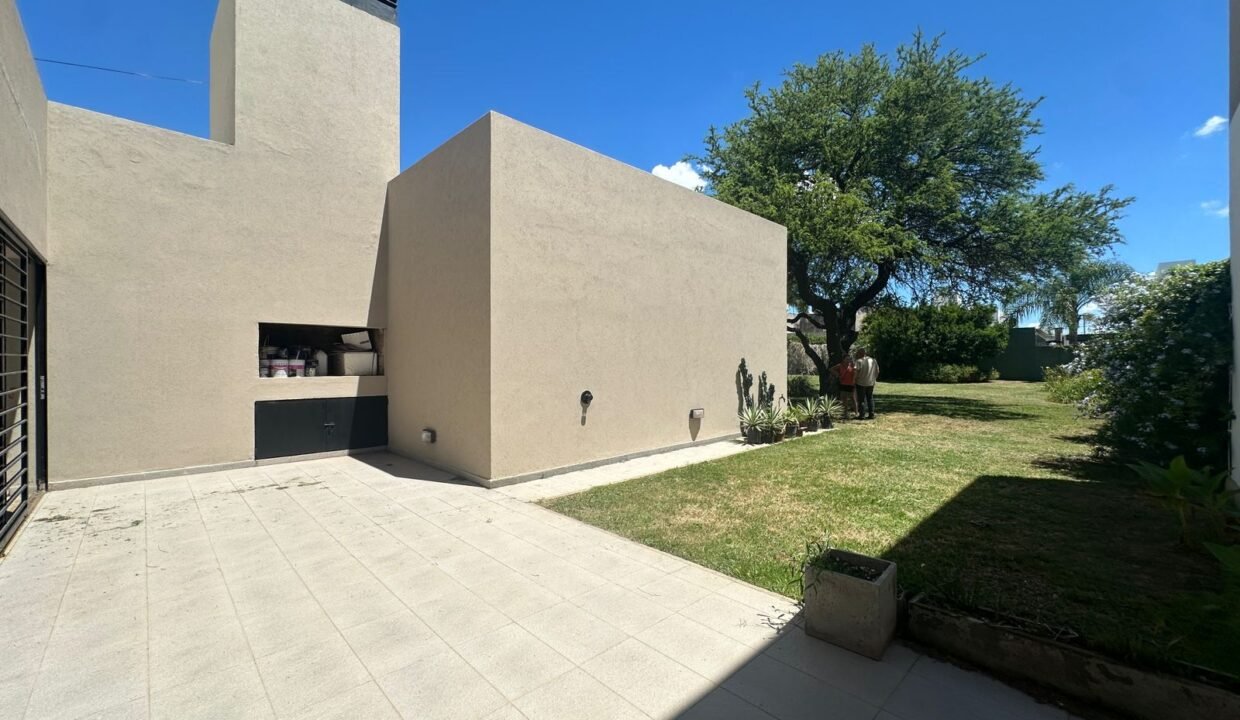 WhatsApp Image 2025-12-23 at 12.27.34 PM (1)